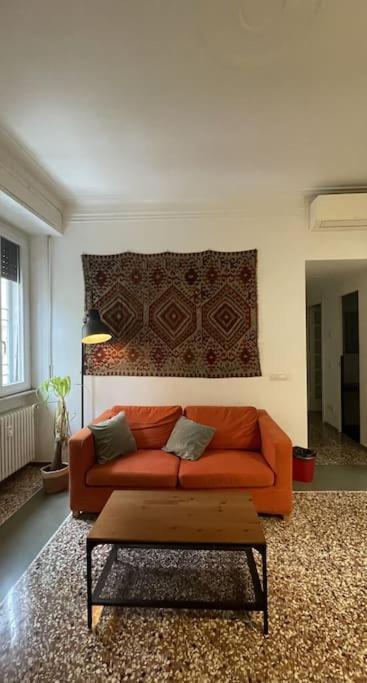 Cozy Apartment Near The Colosseum 로마 외부 사진