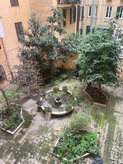 Cozy Apartment Near The Colosseum 로마 외부 사진